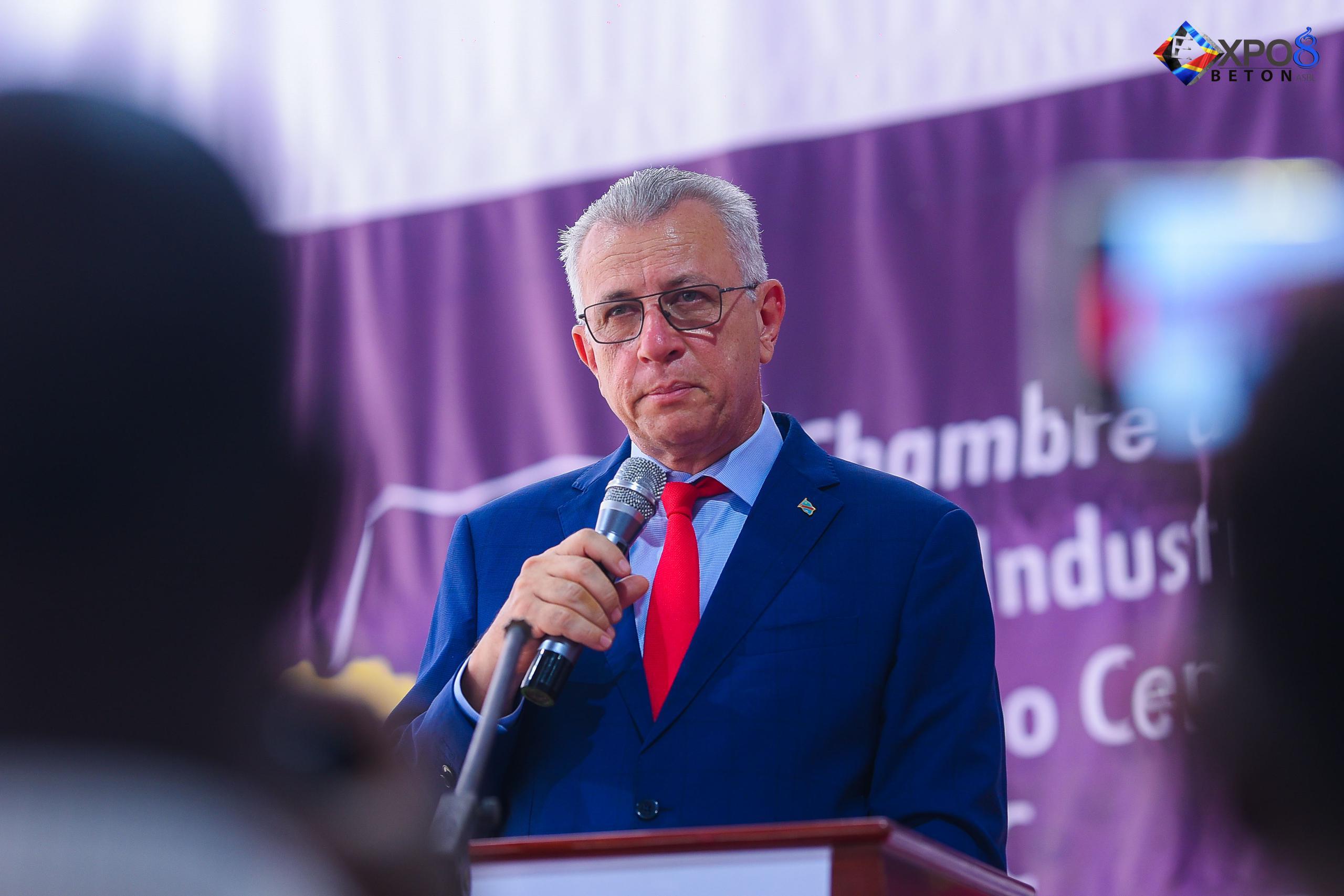 Portrait de Jean Bamanisa Saïdi